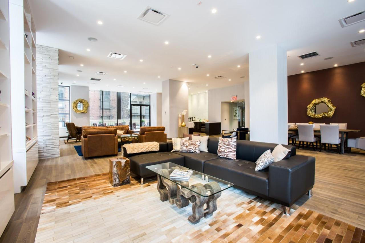 Midtown 1br W Elevator Gym Nr Times Square Nyc-1350